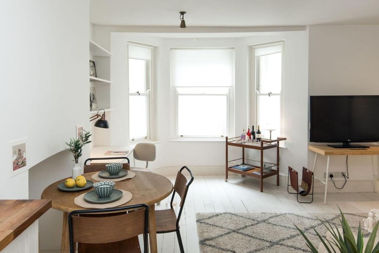 Ferienwohnung Charming 2-Bed Flat In The Heart Of Nottinghill - Steps From Portobello Rd Market And Nottinghill Bookshop London Exterior foto